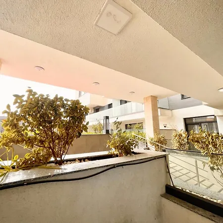 Address 4 - Palace Of Parliament Area *