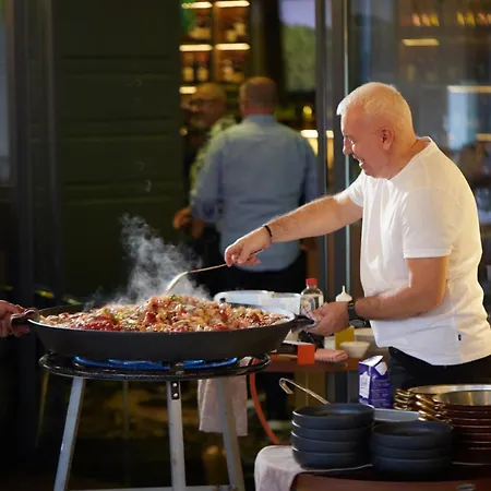 Address 4 - Palace Of Parliament Area * Βουκουρέστι