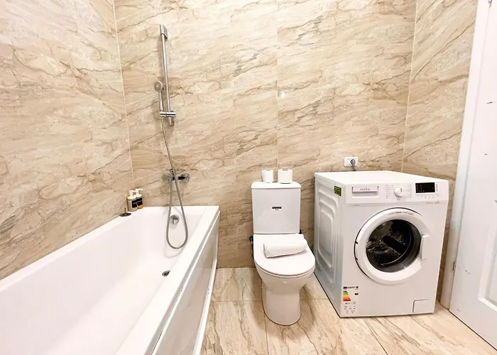 Address 4 - Palace Of Parliament Area